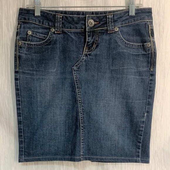 Hallhuber Mini Denim Skirt Medium Wash Size 8 - Picture 1 of 9